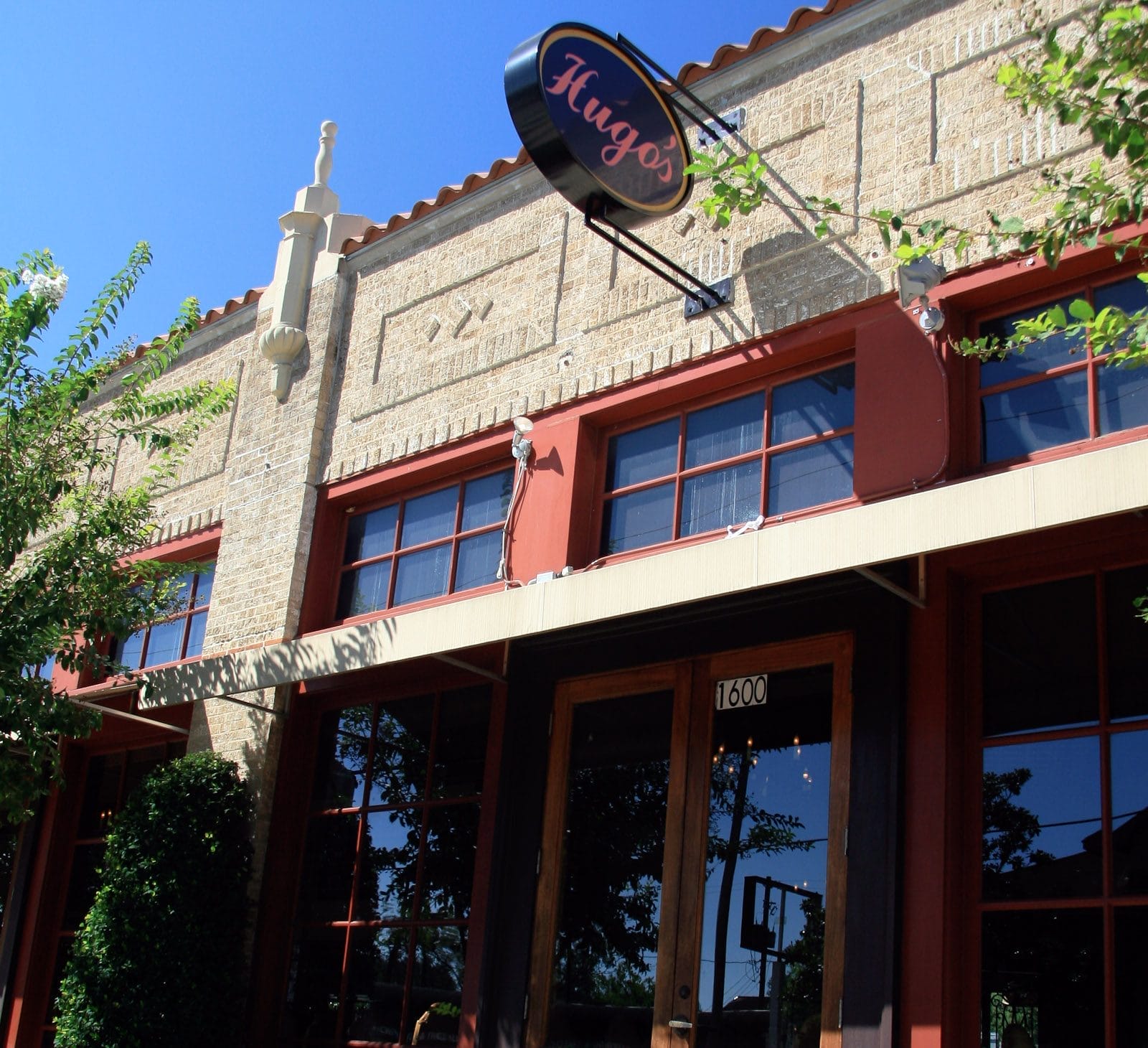 Hugo's | Mother's Day specials