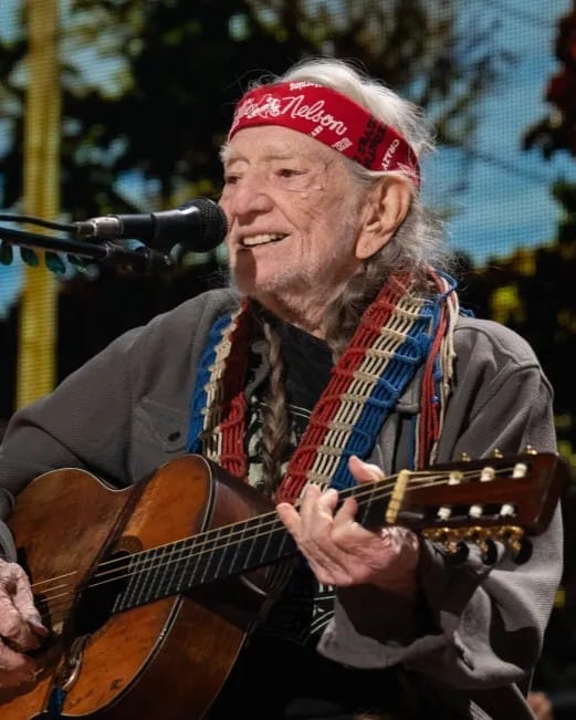 Experience the Outlaw Music Festival: Willie Nelson and Bob Dylan Live in Houston