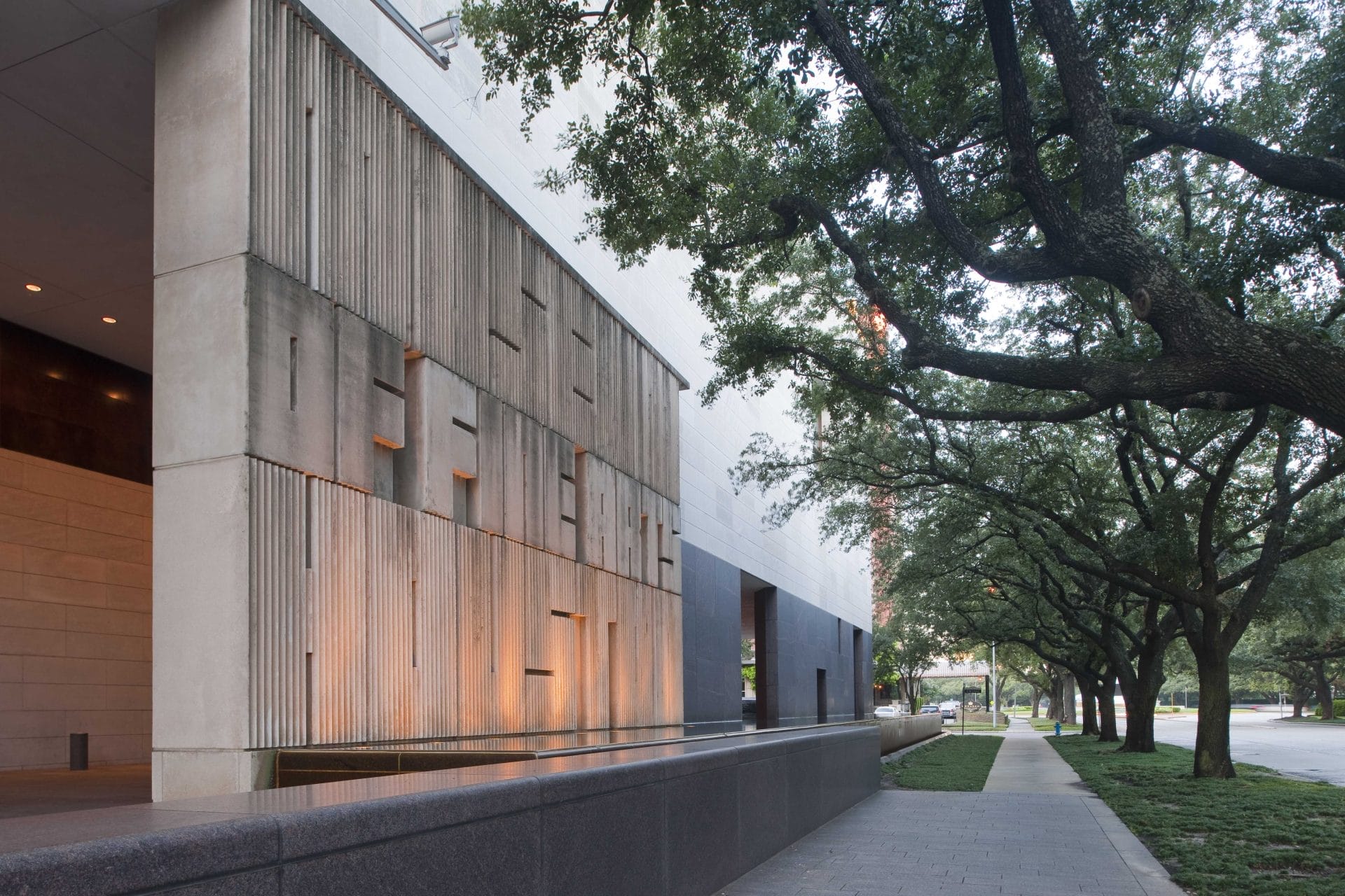 Museum of Fine Arts, Houston (MFAH)
