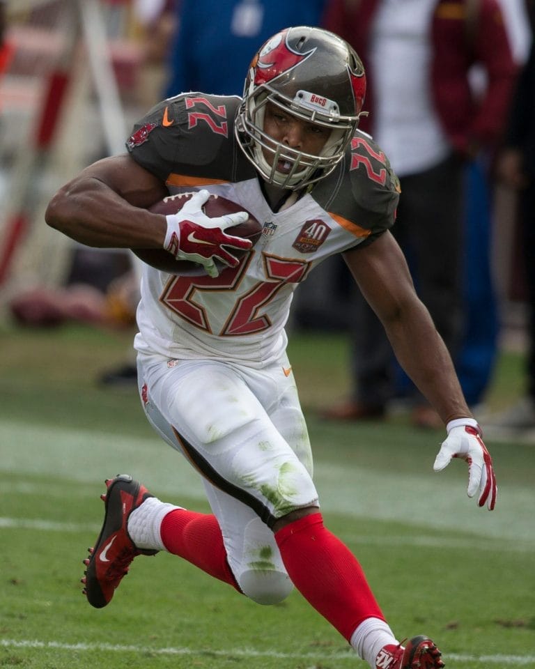 Doug Martin Death 2025: Former NFL Star Dies After Oakland Police Incident