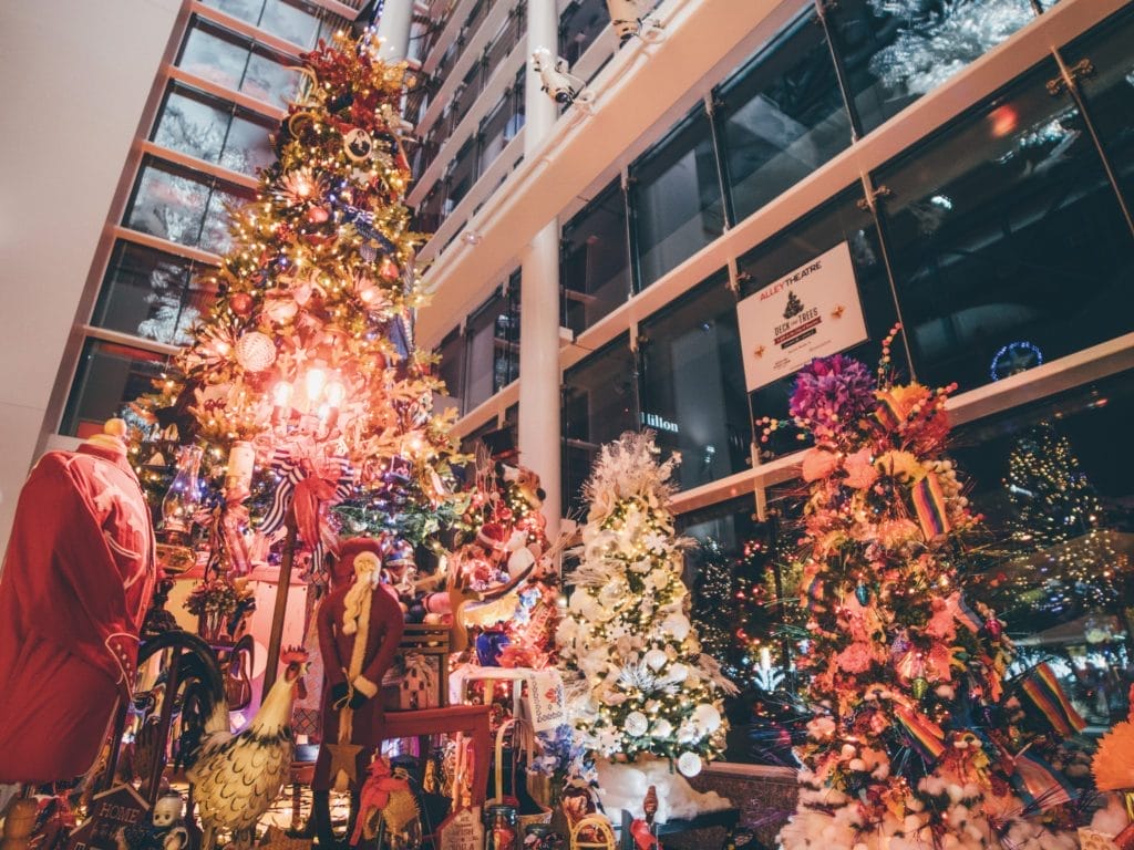 Deck the Trees at Avenida Houston