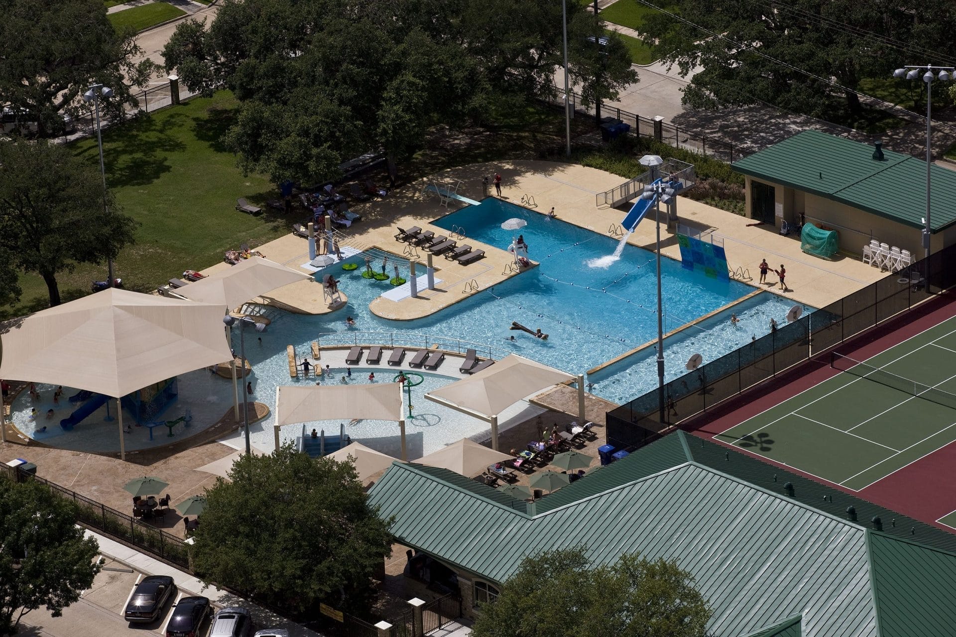 Colonial Park Pool & Activity Center